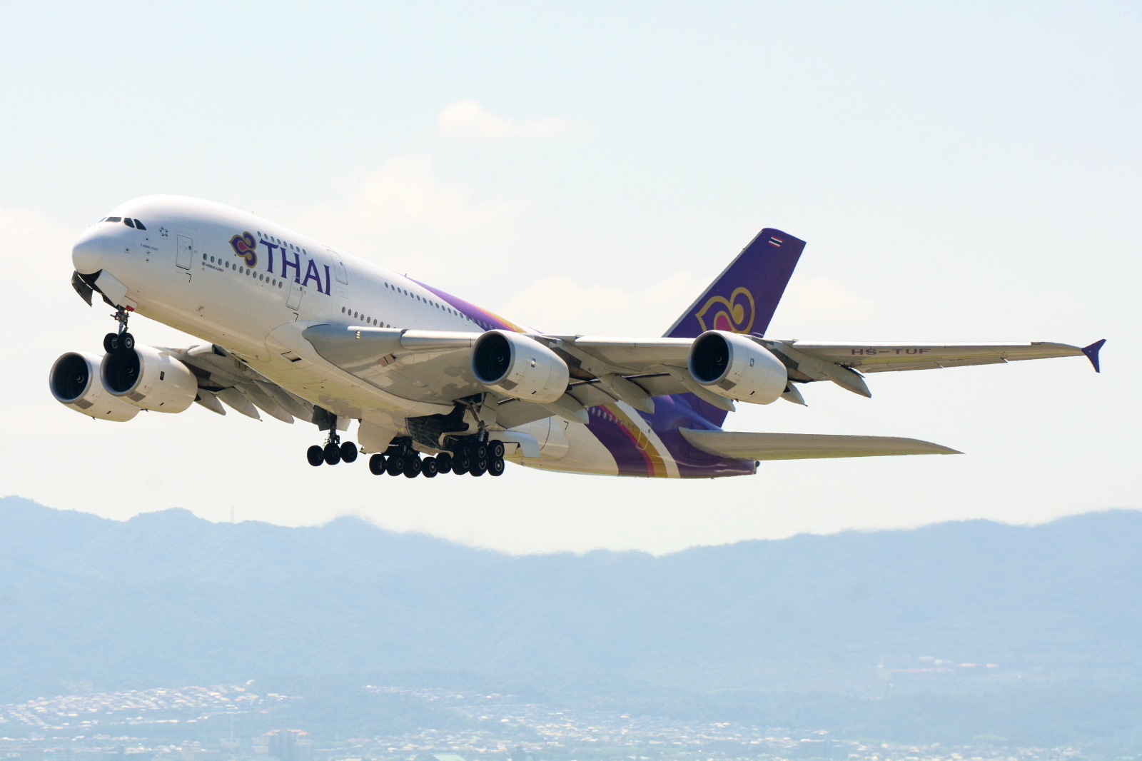 ９月１４日 今日も関空のネパール航空 飛行機大好き 大空へ